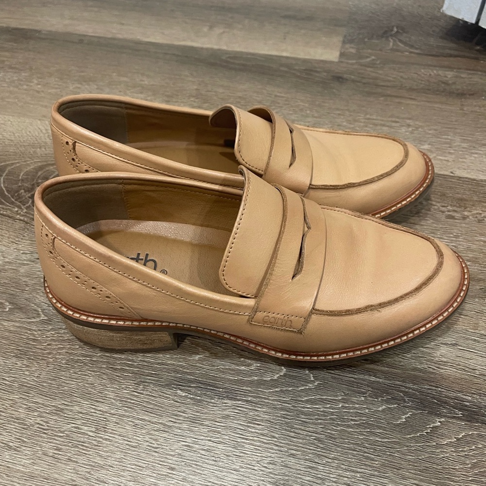 Earth Tan Leather Loafers